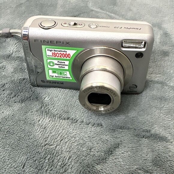 Fuji Film FinePix F20 Digital Camera Tested Working With 1GB XD card And Reader